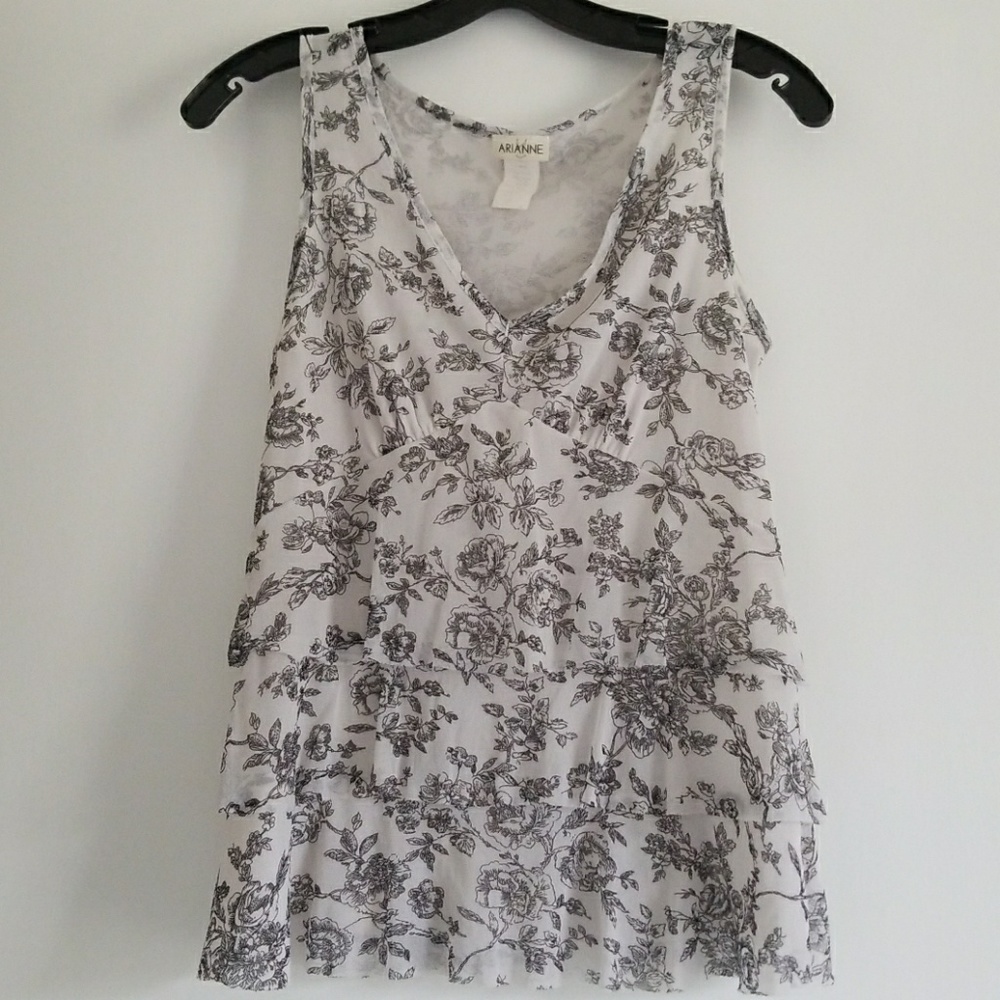 Arianne sleeveless top